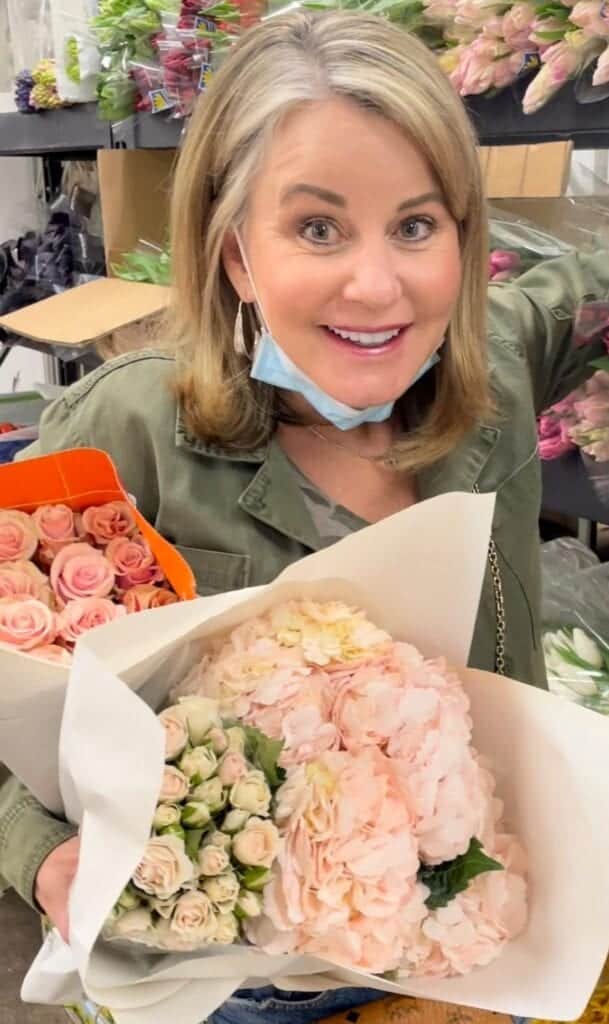 Wendy at the LA flower market - purchasing hydrangeas and roses to teach floral design tips for beginners and how to make a basic floral arrangement