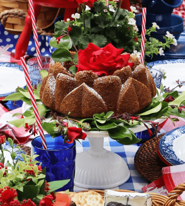 Easy Memorial Day Table Decorations and Ideas for a Patriotic Party