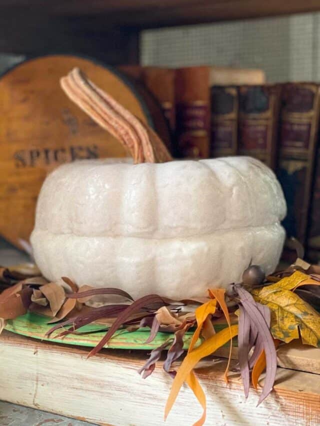 Pumpkin Bundt Cake In shed-2