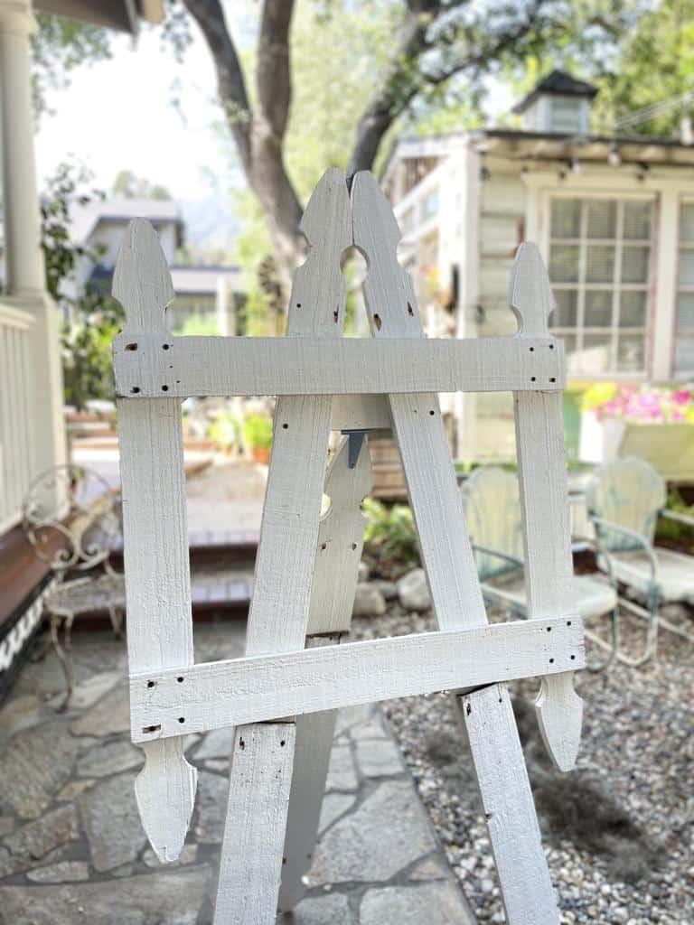 DIY garden art easel - legs and frame created from old fence pickets
