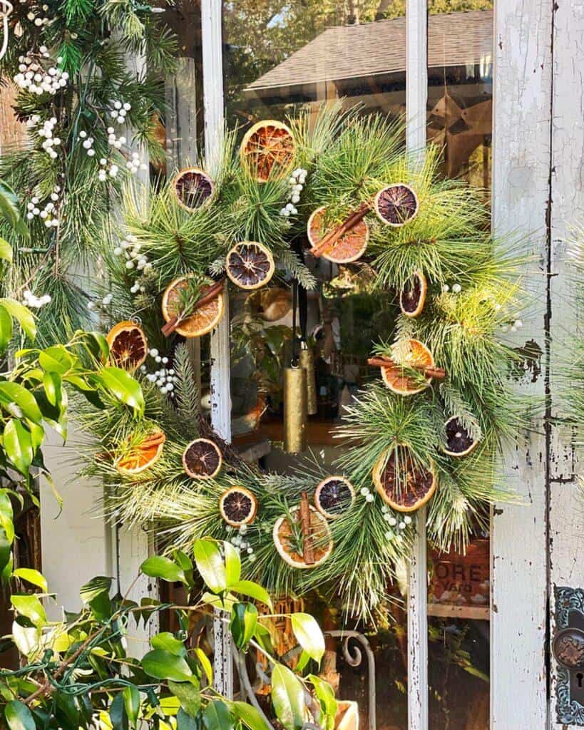 Natural Christmas decorations 