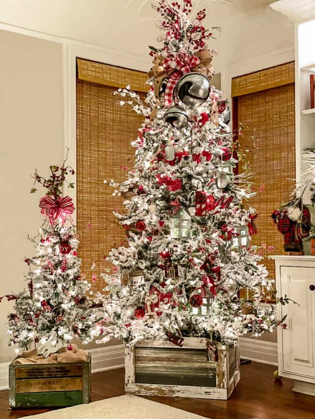 The Best Christmas Tree Decorating Ideas With Jingle Bells