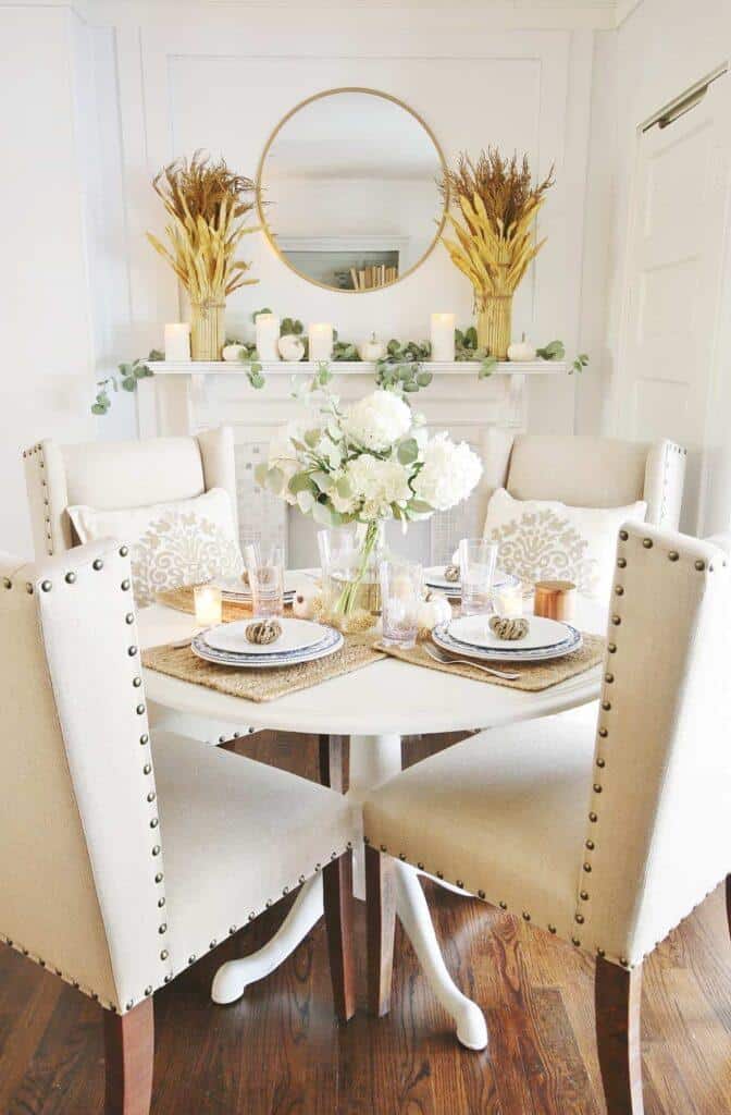 Neutral Thanksgiving Table for your Thanksgiving Party 