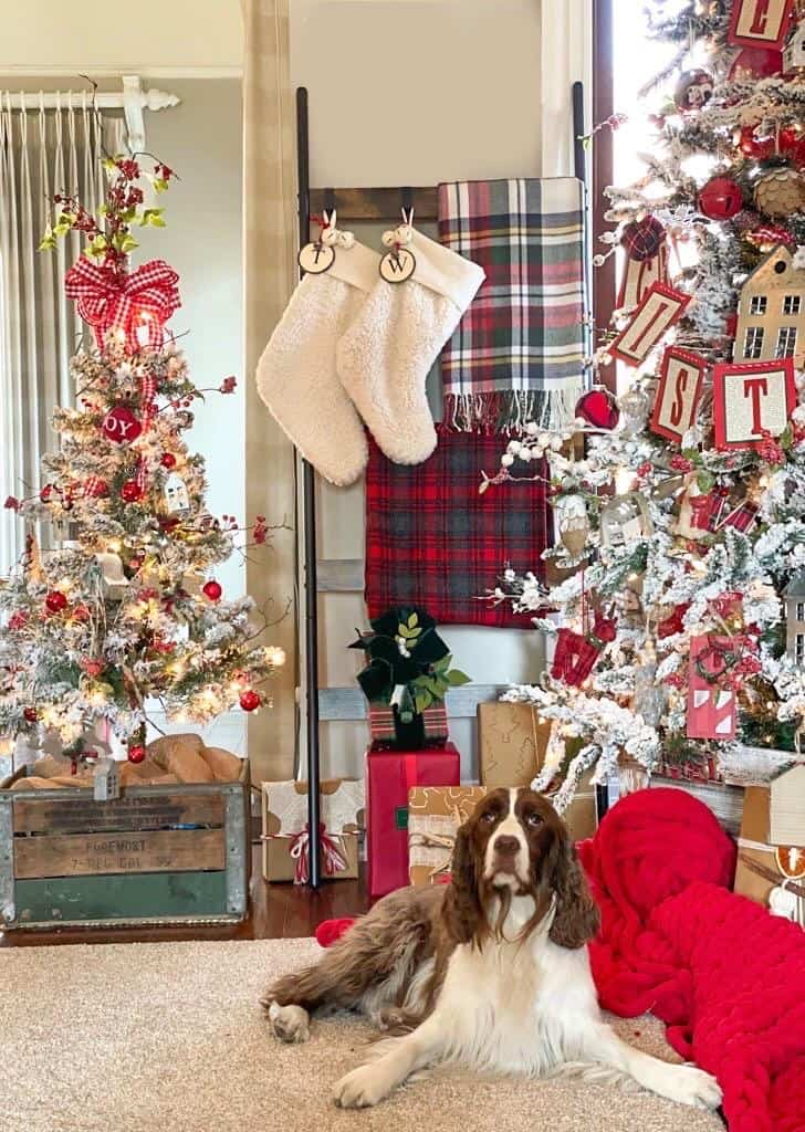 nine ways to decorate a christmas tree 