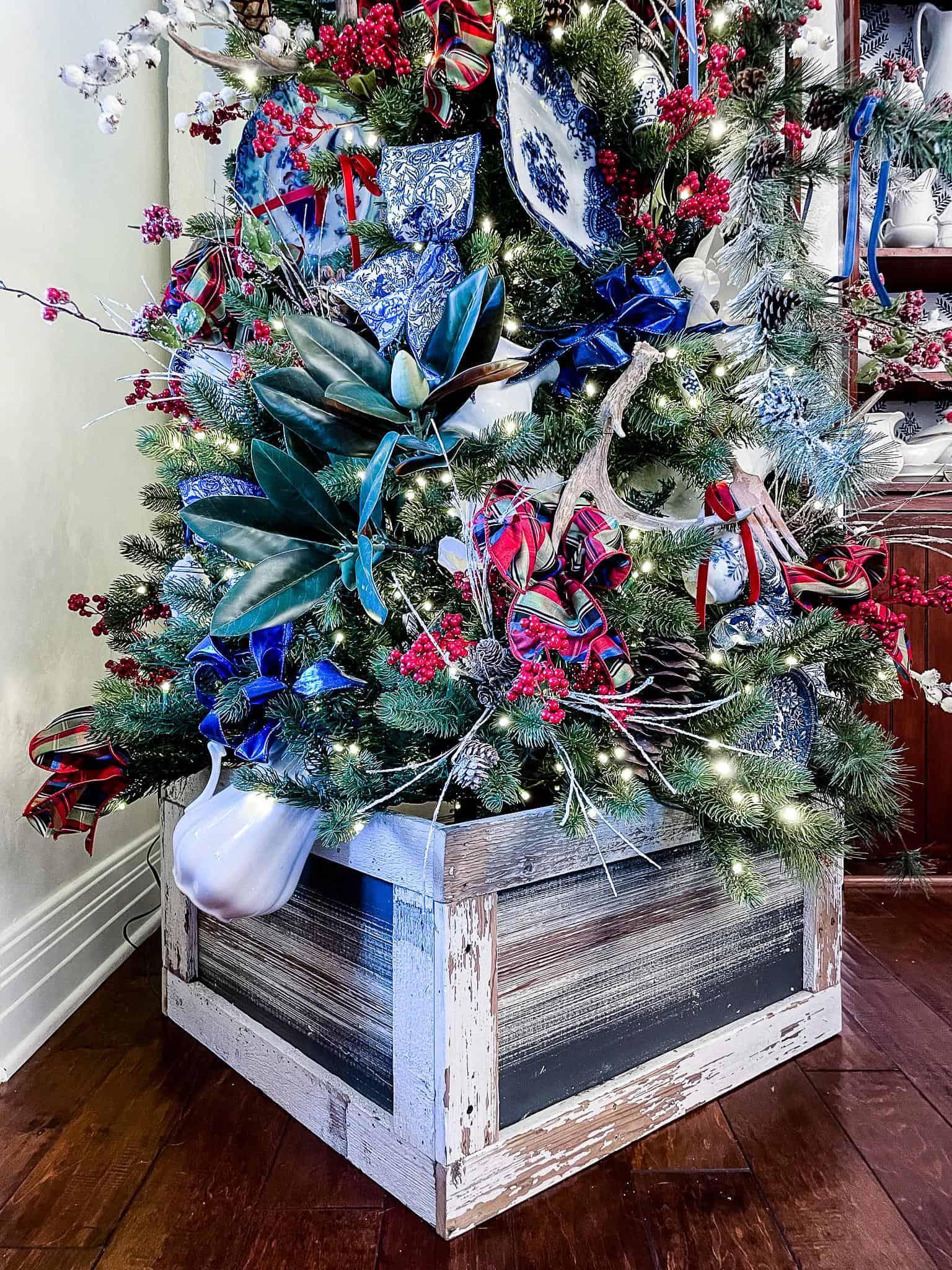 Christmas tree in the Dining room in a unique artificial Christmas Tree Stand