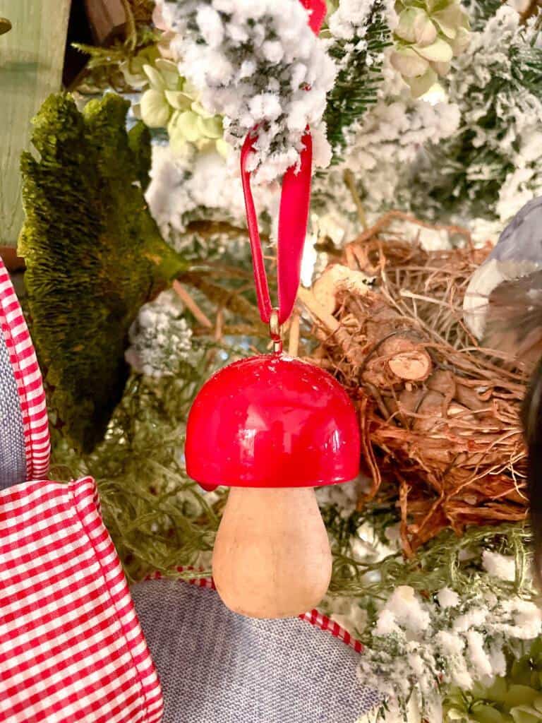How to make mushroom ornaments 