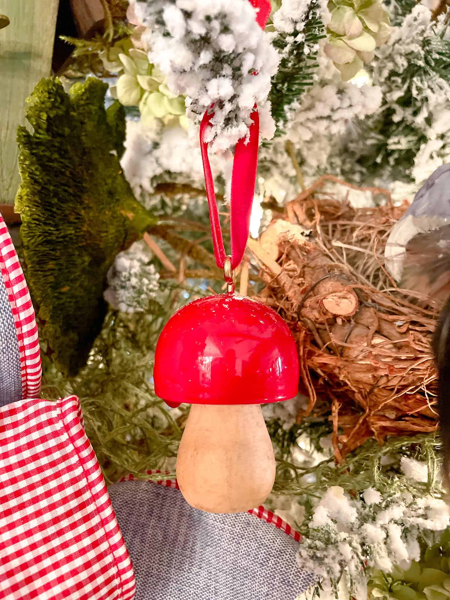 How to make mushroom ornaments 