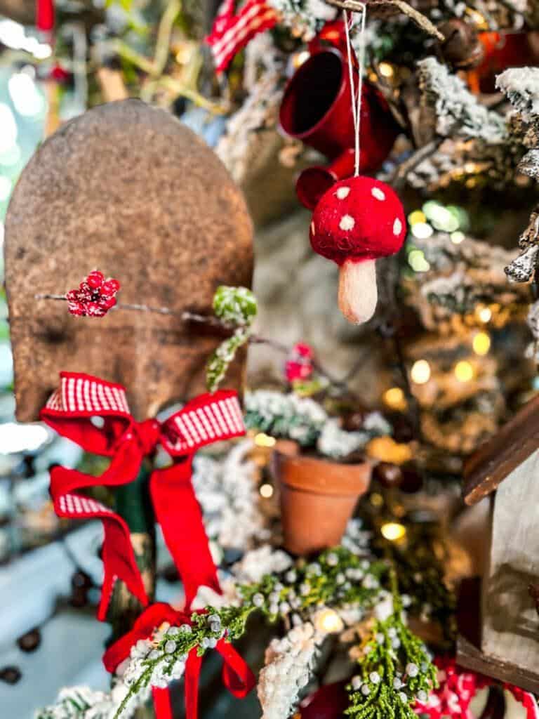 Vintage garden shovel in Christmas tree with a unique artificial Christmas tree stand 