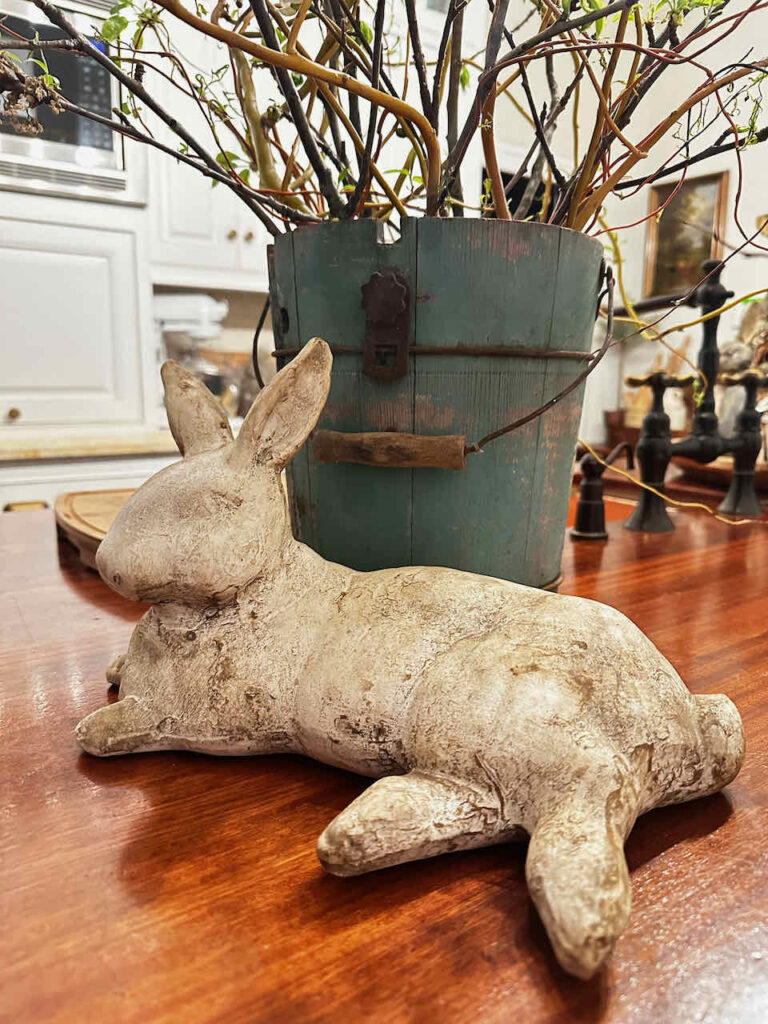 Plaster rabbit