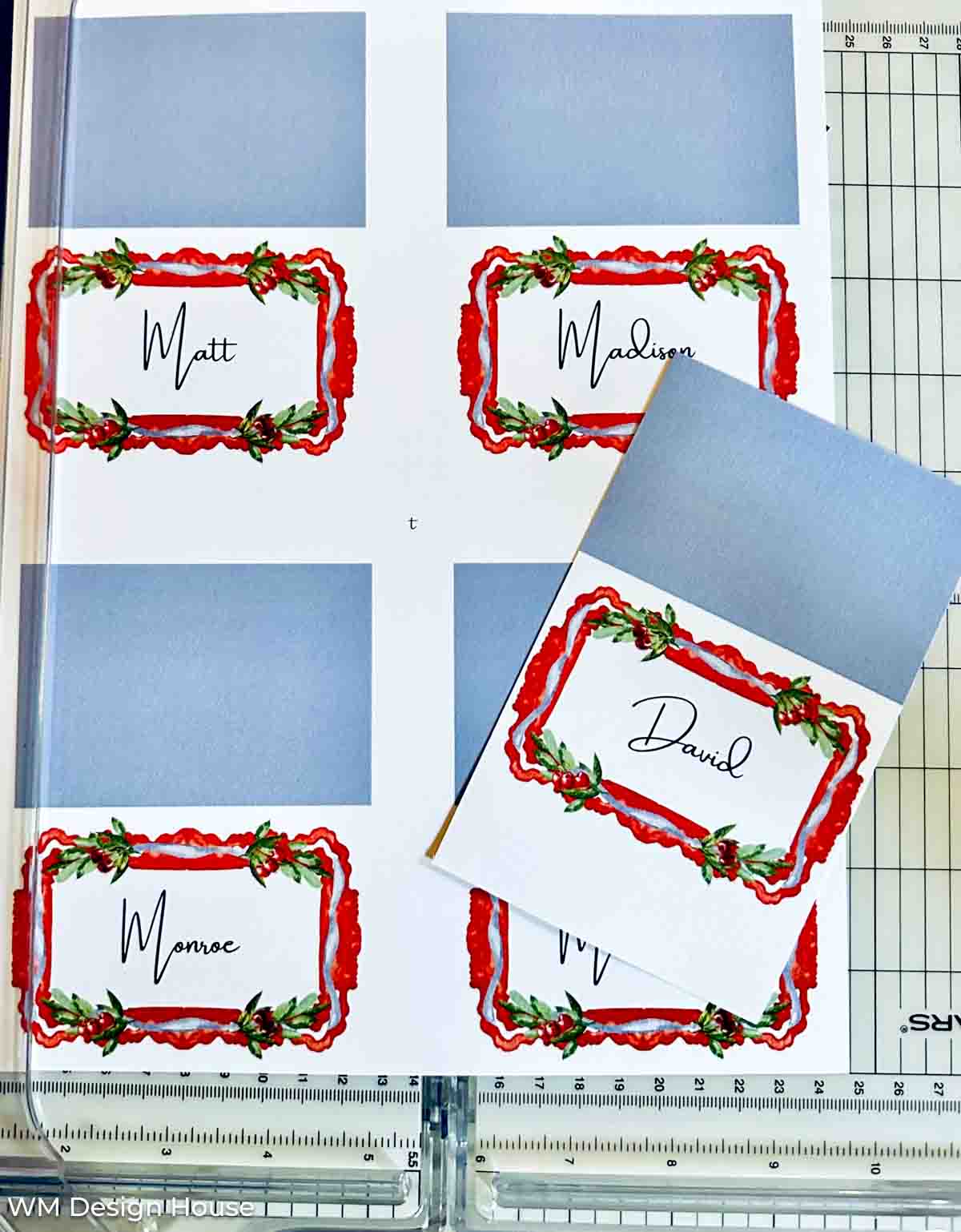 Free red, white, and blue dinner party place card printables 