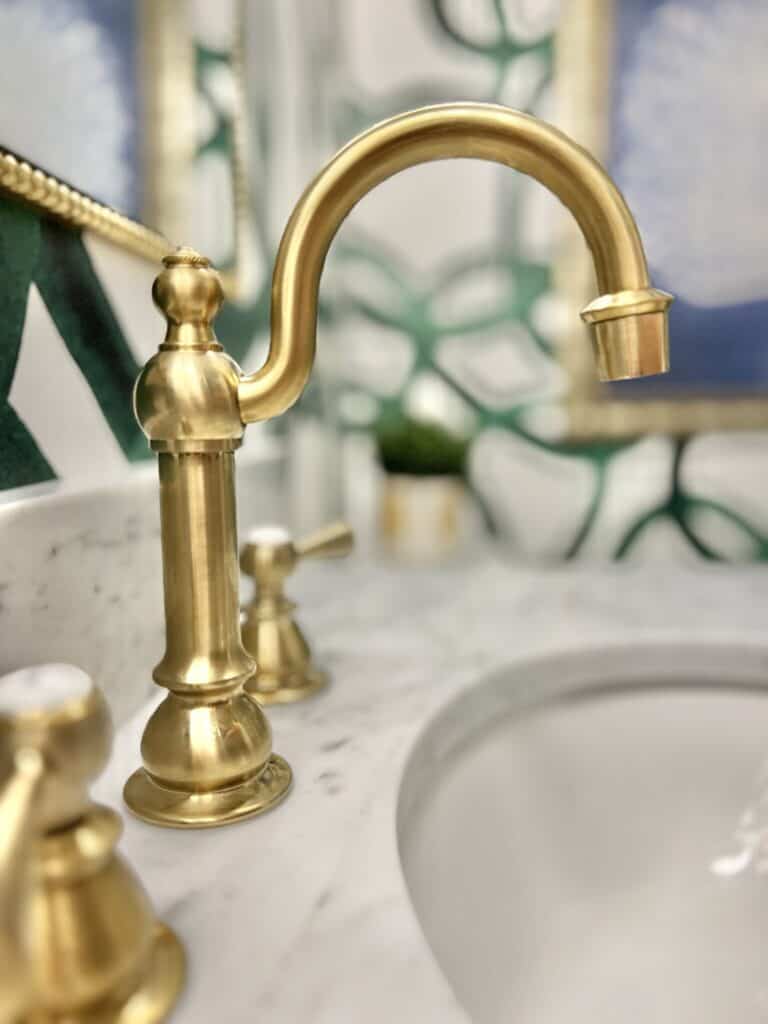 brass bathroom sink 