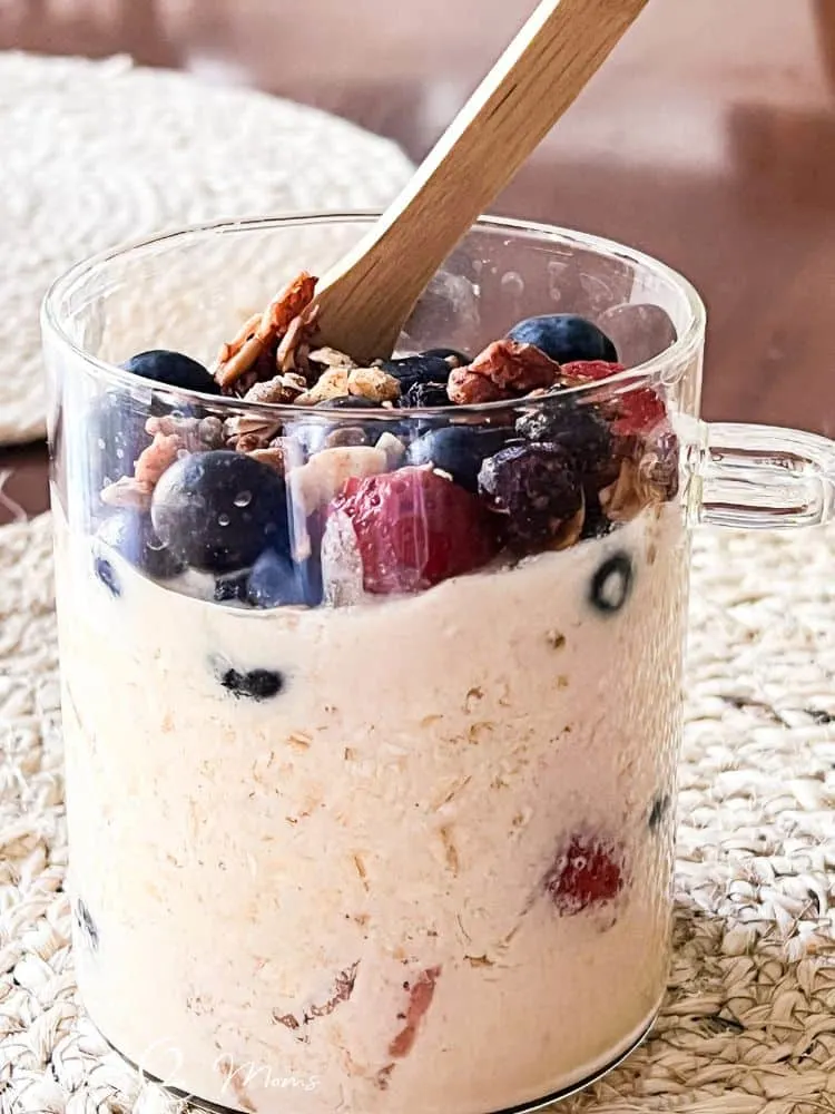 overnight oats with mixed berries- sugar free