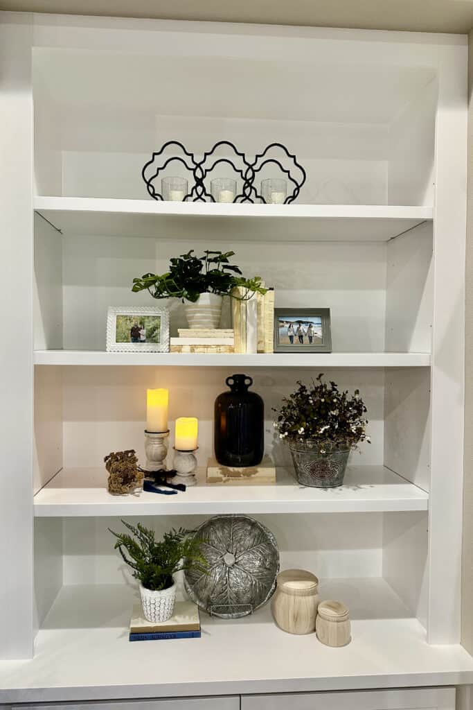 Full styled shelves 