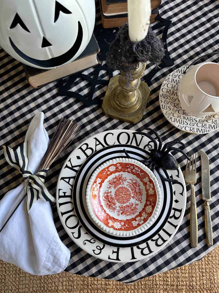 Black, white and orange Halloween Tablescape from Vintage Home Designs