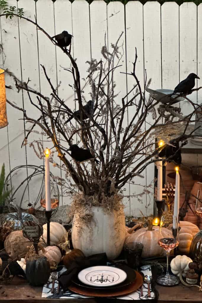 Halloween Tablescape : How to Create a Spooky Elegant Table