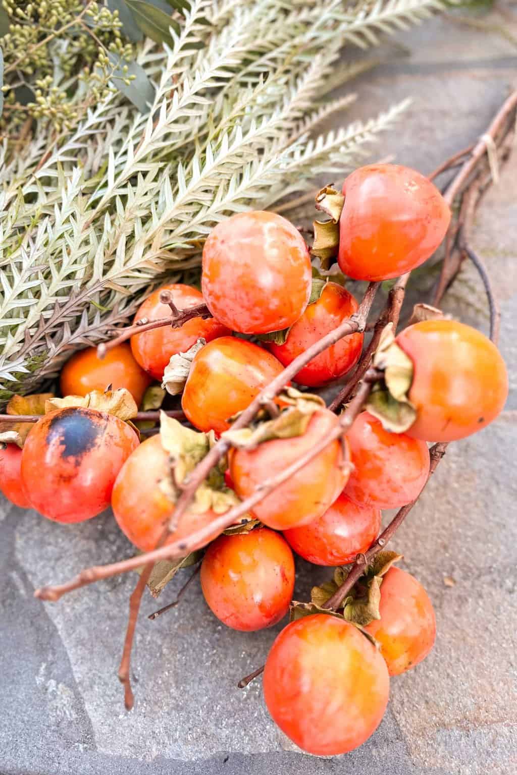 A pile of persimmons