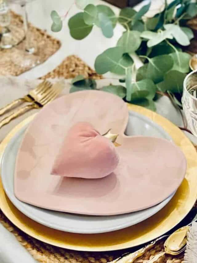 Valentine’s Day Dinner Table Decoration Ideas: Simple & Easy