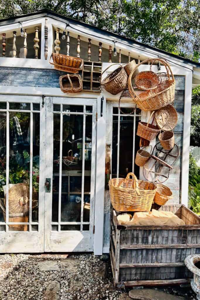 Baskets were put up onto the shed to create a basket arch. 