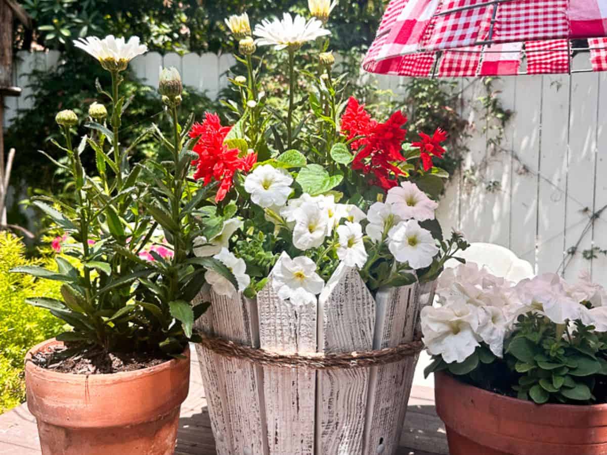 DIY Picket Fence Flower Pot